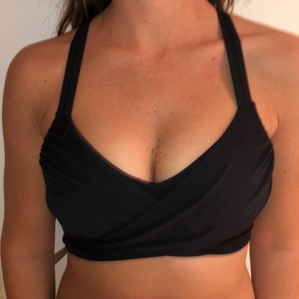 Lululemon Cute sports bra